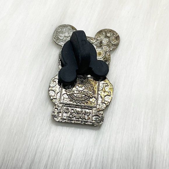 🔮 5/$25 Disney Vinylmation Jr Aladdin Genie Pin - Picture 3 of 3